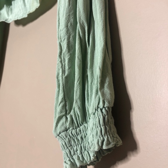 UO linen blend twist front top - Picture 3 of 6